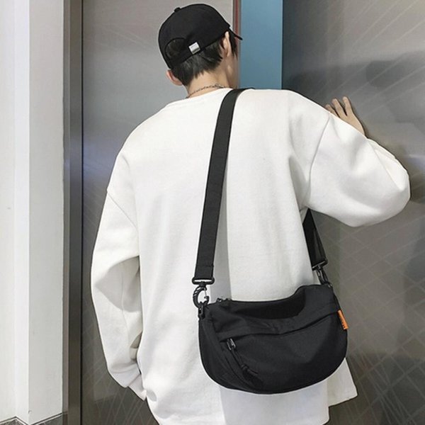 [옷자락] 남녀공용 초경량 커플템 방수 여행 등산 크로스백