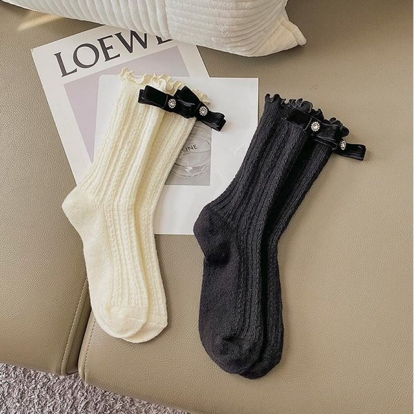 [옷자락] 여성 러블리 리본 큐빅 면홍방 니삭스 양말