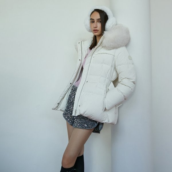 [시흥점] 여성 요크 다이아퀼팅자수 벨티드 구스다운점퍼 (ER4TD300)