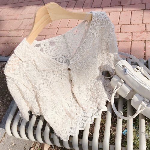 보블리에 / SS 뜨개 카라 자수 블라우스 자켓