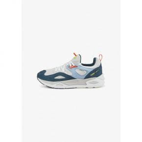 5141037 Puma TRC BLAZE - Training shoe grun