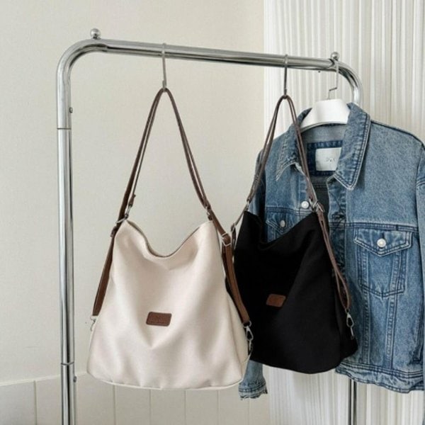 [옷자락] 여성 대학생용 조절끈 수납 가능 숄더백팩