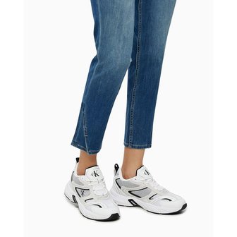 Calvin Klein Jeans ACC [카즈하 착장]여성 교토 스니커즈(YW00891-01W)