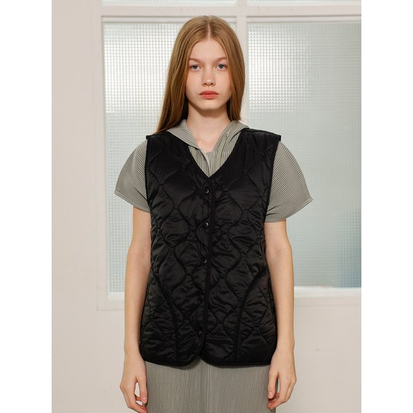 퀼팅 브이넥 베스트_블랙