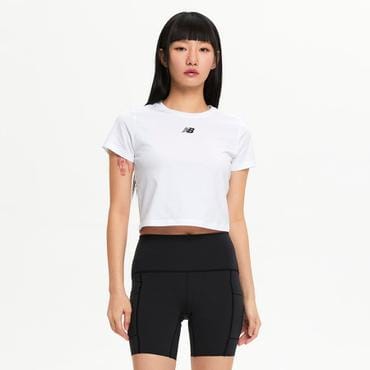 뉴발란스 여성 에센셜 중앙로고 반팔티 (SLIM FIT) (NBNEF2W012)