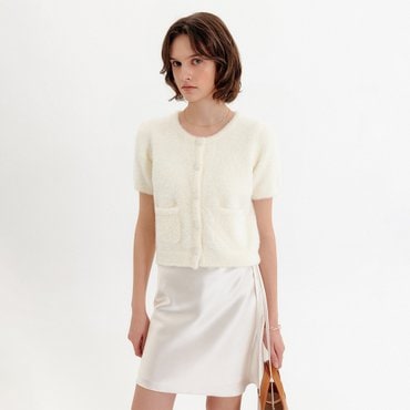 룩캐스트 피오니 퍼프 헤어리 니트 탑_아이보리 / PEONY PUFF HAIRY KNIT TOP_IVORY