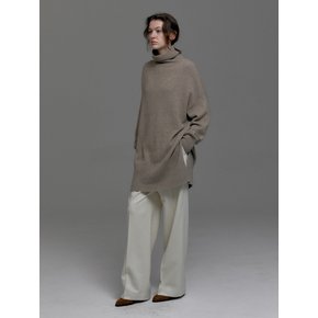 RACCOON CASHMERE OVERSIZED SEAMLESS KNIT TOP