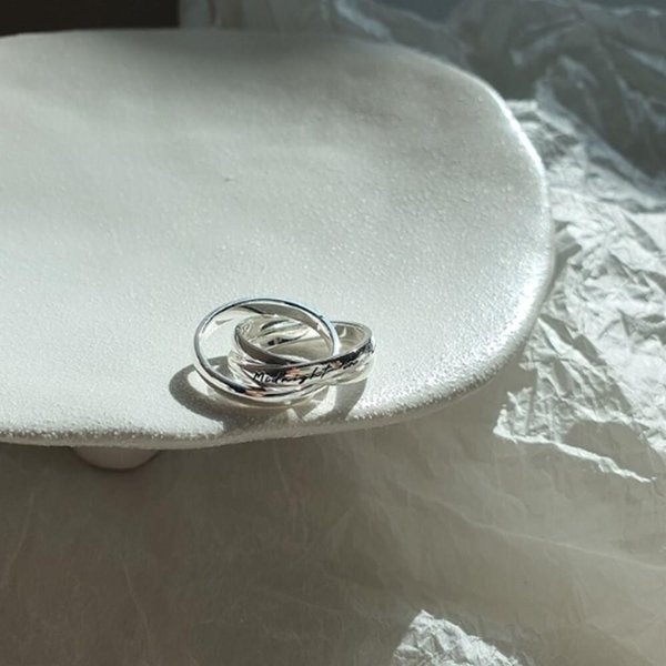 [옷자락] 여자 미드나잇 실버 꼬임 레이어드 각인 반지