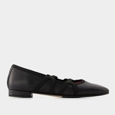 [해외배송] 카렐 파리 플랫 슈즈 TUTU-332119 BLACK