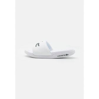 이스퀘어 4073880 Lacoste SERVE SLIDE - Mules white/dark green