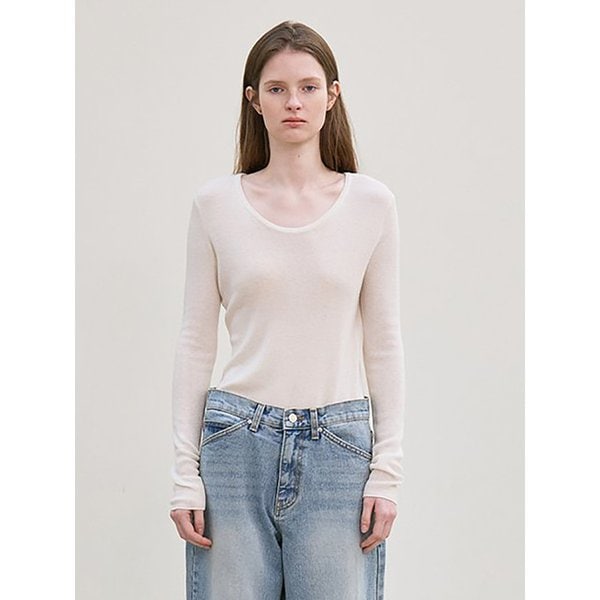 merino wool scoop-neck knit (ivory)