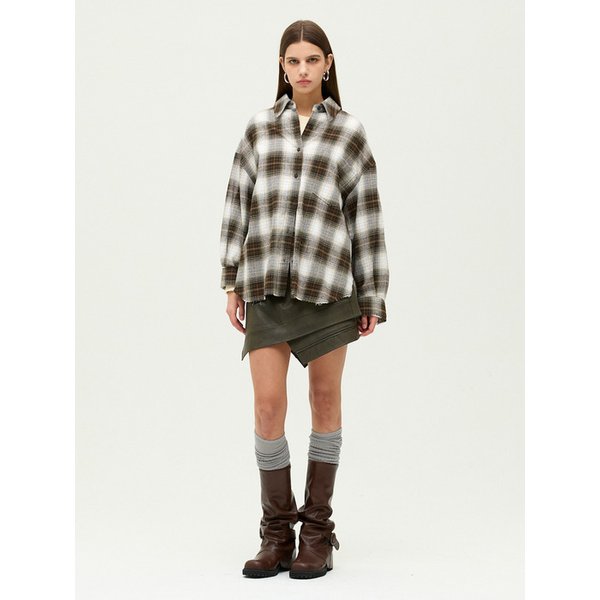 비대칭 레이어드 레더 스커트 EMQ1WSK010