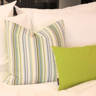 텐바이텐 Green Stripe Cushion/United States(그린스트라프 쿠션/칼립소)