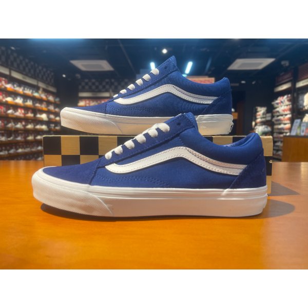 [여주점] (남여공용) 스니커즈 올드스쿨 스웨이드 베이직 (블루) (VN000D6W7WM)