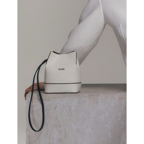 [KUHO] Mini Canvas Square Bucket Bag Ivory (KF31D4MW20) - SSG.COM