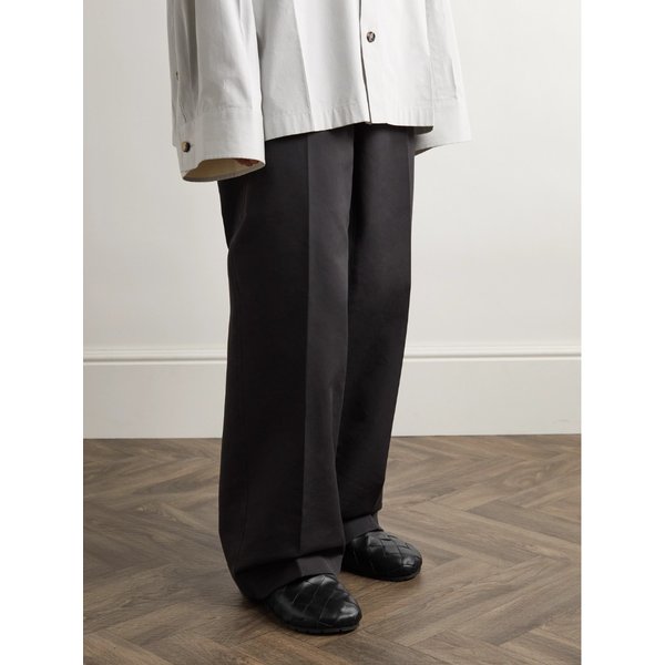 레지 인트레치아토 가죽 슬리퍼 1647597337383027