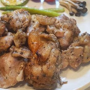 VM 더 맛있는 한입 로스트치킨 300g 페퍼솔트 (S28412638)