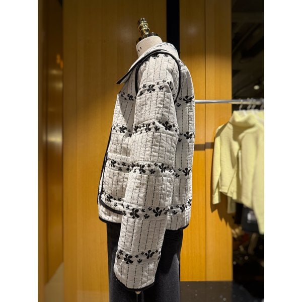 [시흥점] 여성 자카드 텍스쳐  패딩점퍼 (ER4JD102)