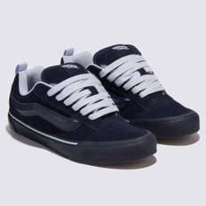 [ VANS ] 유틸리티 모노 Knu Skool 뉴 스쿨 / VN0009QCBX9