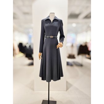 아이잗컬렉션 [파주점] [더아이잗컬렉션]오픈 칼라 플리츠 원피스 CPAA0OP281