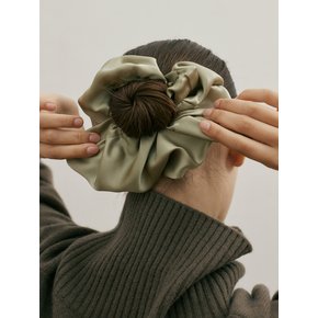 Silk Scrunchie (L) - Pistachio