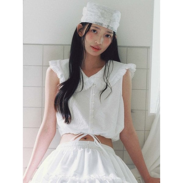 FRILL COLLAR SLEEVELESS BLOUSE(WT)