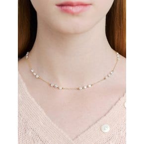 peachy pearl necklace