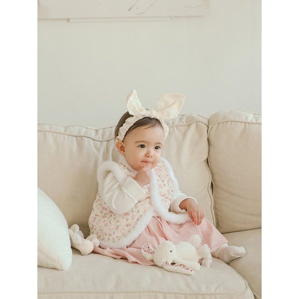 아기토끼를 찾아온 나비 - 베이비 버니밴드