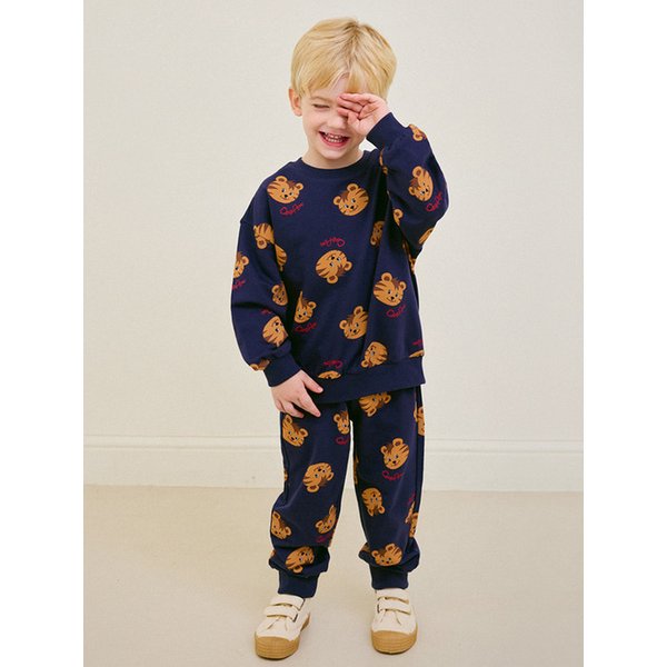 장난꾸러기타이거상하복