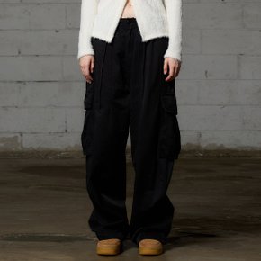 ARO WIDE CAGO PANTS / BLACK