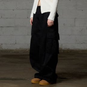 ARO WIDE CAGO PANTS / BLACK