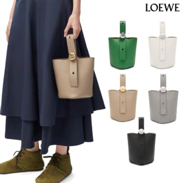  로에베 LOEWE 그레인 레더 미니 페블 버킷백