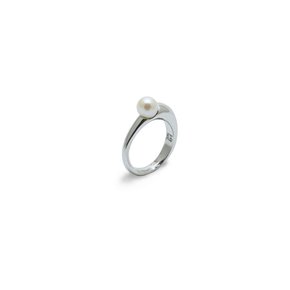 92.5 Silver single pearl ring