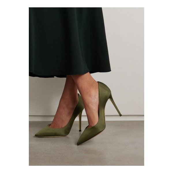 지안비토 새틴 펌프스 105mm 밀리터리 그린 46376663162838890