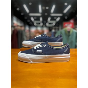 반스 [시흥점] 남녀공용 스니커즈 어센틱 리이슈 44 LX (네이비)(VN000CQAOA8)