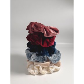 Red Heart Schrunch Set (2 pcs)