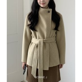 스탠드넥 V넥 투웨이 카라 클래식 무드 여성 미니멀 울70 하프 코트 데일리룩 아우터