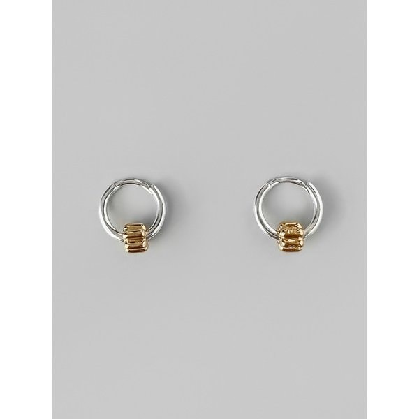 [7차 리오더] Canele Hoop Earrings (Gold)