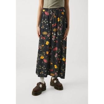 이스퀘어 4587636 Vero Moda VMSIMPLY EASY SKIRT - Maxi skirt black