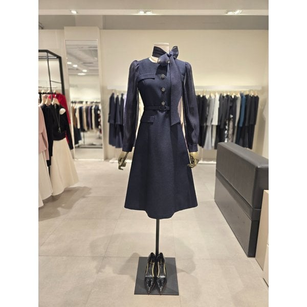 [파주점] 타이 시스루 슬리브 플레어 원피스 JS4B0OP801