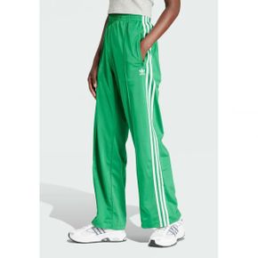 4080812 adidas FIREBIRD LOOSE TRACK - Tracksuit bottoms green