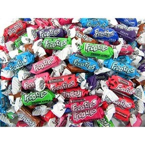 [해외직구] Frooties  캔디  by  투시  다양한  맛  성인과  어린이를  위한  개별  포장  스낵  2봉지  170g