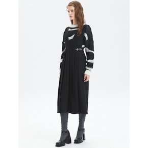 V-NECK PLEATS WRAP DRESS_BLACK