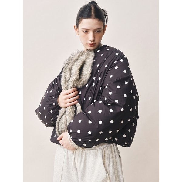 DOT FUR SHAWL VOLUME PUFFER PADDING_BLACK WHITE