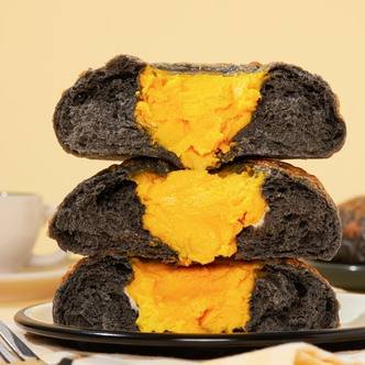 더메나쥬리 치즈 먹물빵 160g