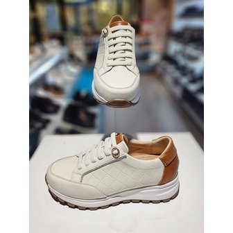 탠디 [파주점] 미셸 by 탠디 여성 키높이스니커즈 5cm 운동화 x26005a