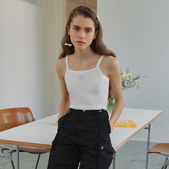 로라로라 ROLA SLIM SLEEVELESS WHITE