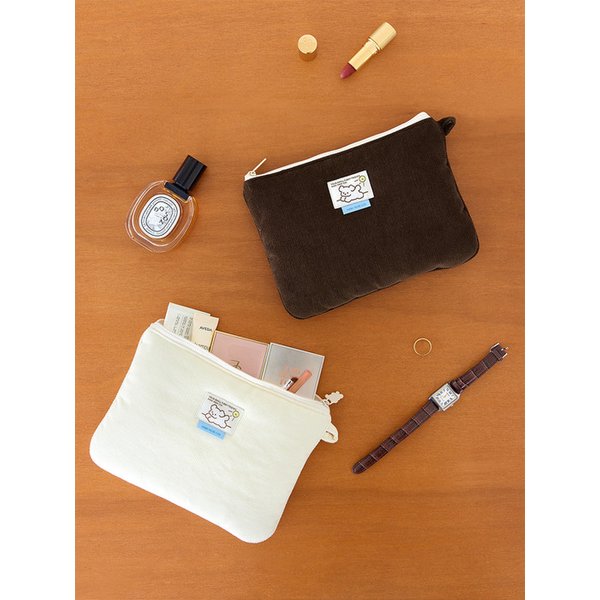 코이 코듀로이 플랫 파우치