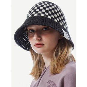 CHESSBOARD CHARCOAL BUCKET HAT