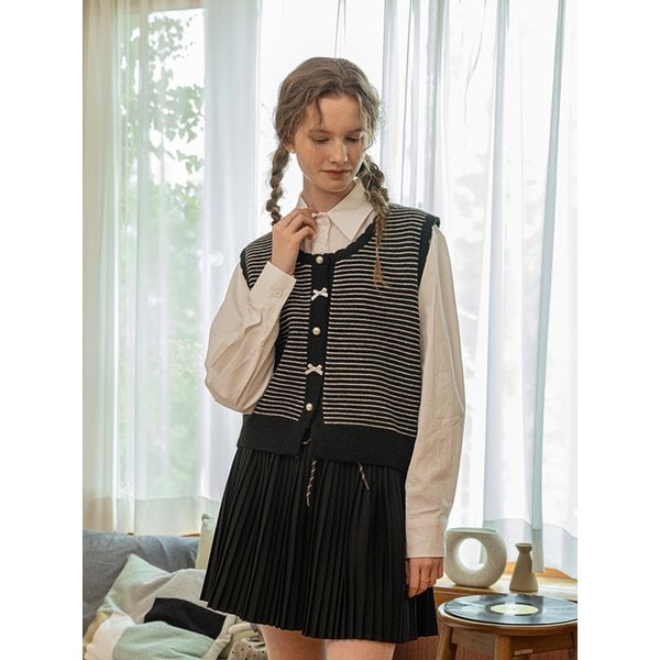 DD_Stripe pearl button knit vest_2color